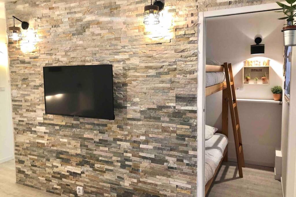 Grand Studio Cabine 30 M² Centre Ville, Refait A Neuf Pour Vous ! Climatise Λα Γκραντ-Μοτ Εξωτερικό φωτογραφία